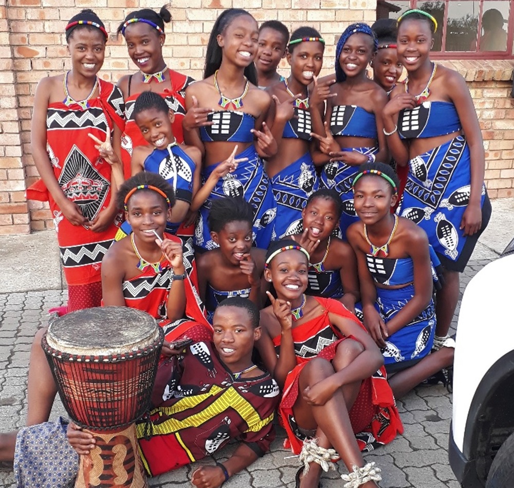 Umdzabu Cultural Group performing at ‘United We Stand’ film premiere in Leandra.